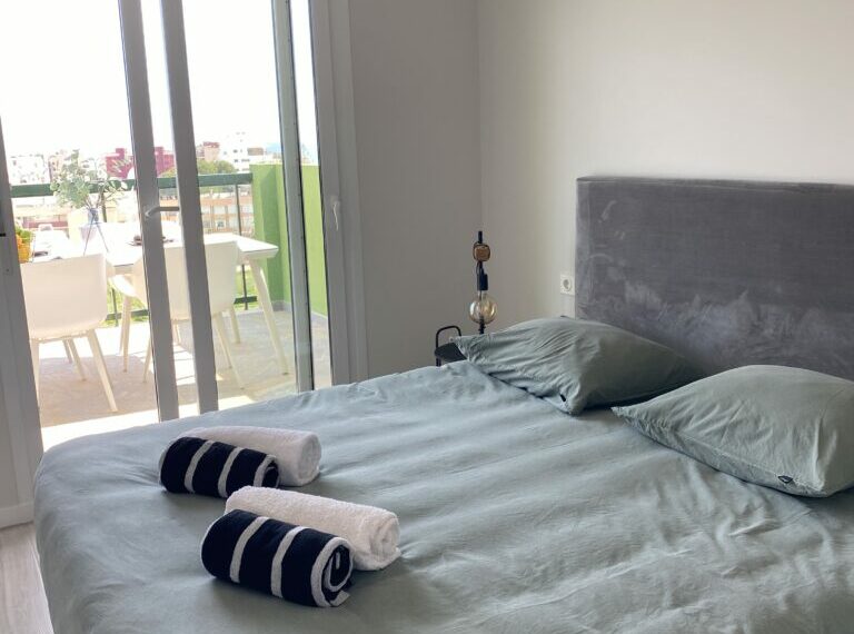 apartment_forsale_milpalmeras_masterbedroom-768x1024